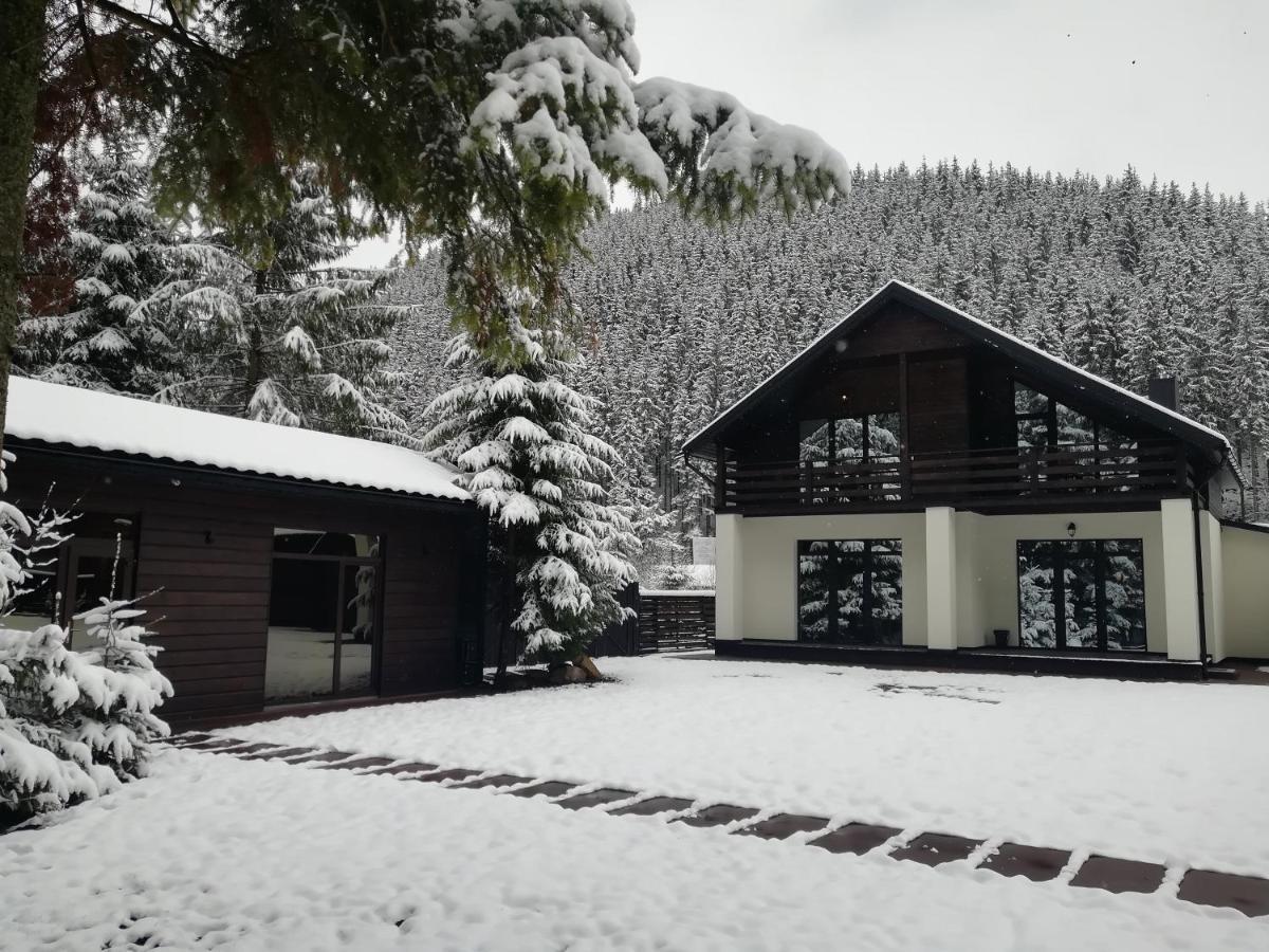 Berghaus Bukovel Villa ภายนอก รูปภาพ