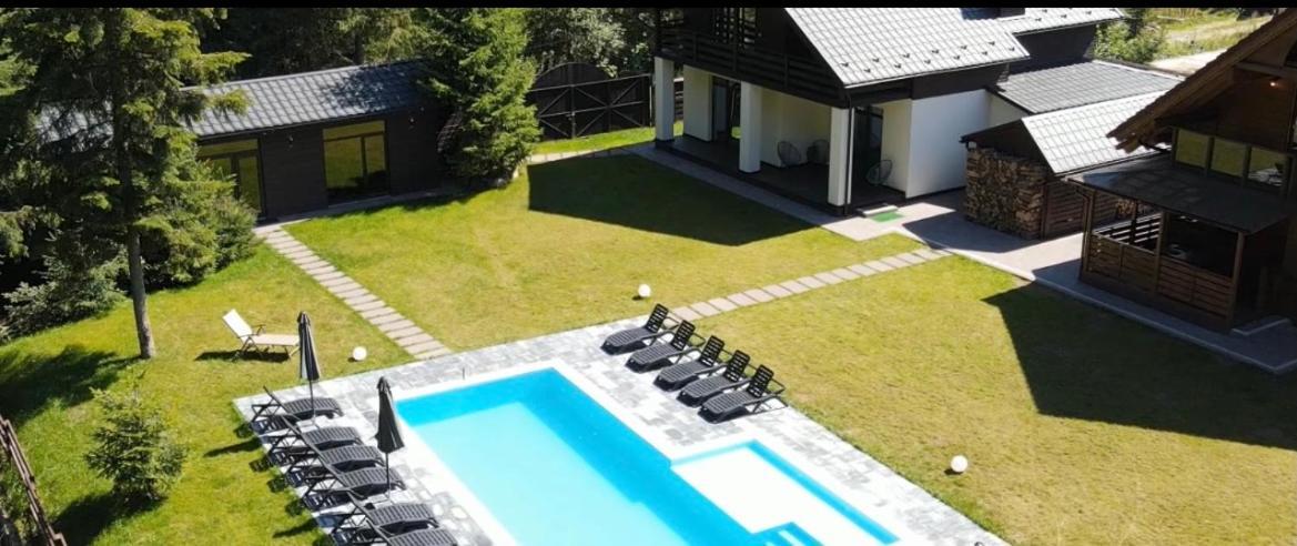 Berghaus Bukovel Villa ภายนอก รูปภาพ